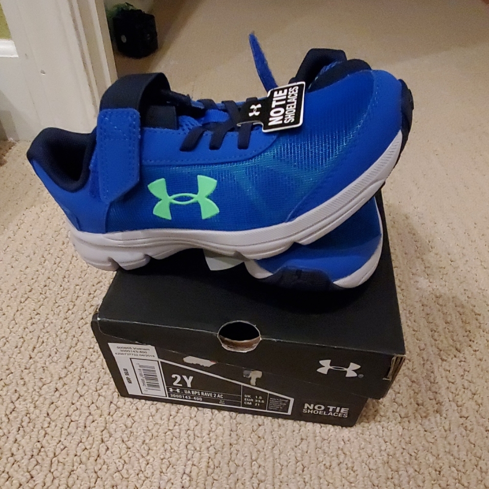 Under armour shoe